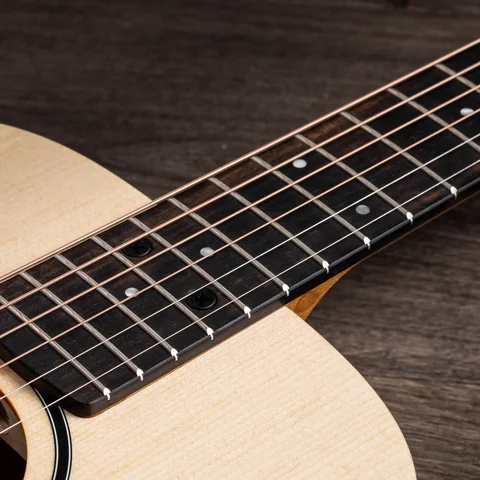 シリーズ別のアコースティックギターTaylor Guitars